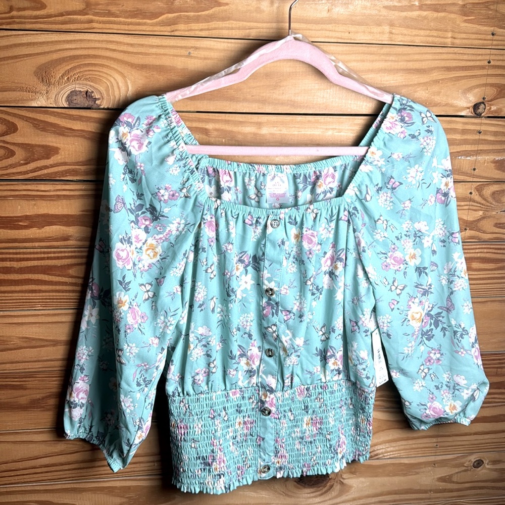 No boundaries (11-13) large floral juniors blouse cinched waste mint pastel